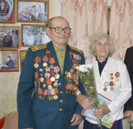 Мы не боялись врага и не отступали... Мы не боялись врага и не отступали...