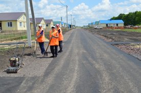По хорошей дороге из села не уходят