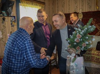 Ветерану присвоили звание Почетного гражданина района Ветерану присвоили звание Почетного гражданина района