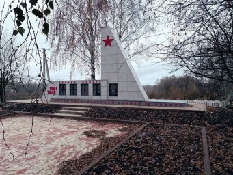 Куряне голосуют за преображение скверов воинской памяти Куряне голосуют за преображение скверов воинской памяти