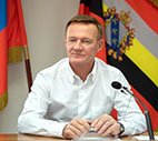 Роман Старовойт вновь в пятёрке рейтинга политической устойчивости глав регионов