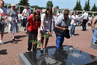 &laquo;Пусть свечи памяти горят...&raquo;