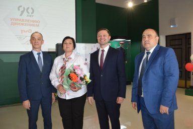 Сегодня историко - мемориальный комплекс на станции Поныри принимал гостей Сегодня историко - мемориальный комплекс на станции Поныри принимал гостей