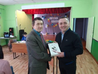 Квадрокоптер в подарок Квадрокоптер в подарок